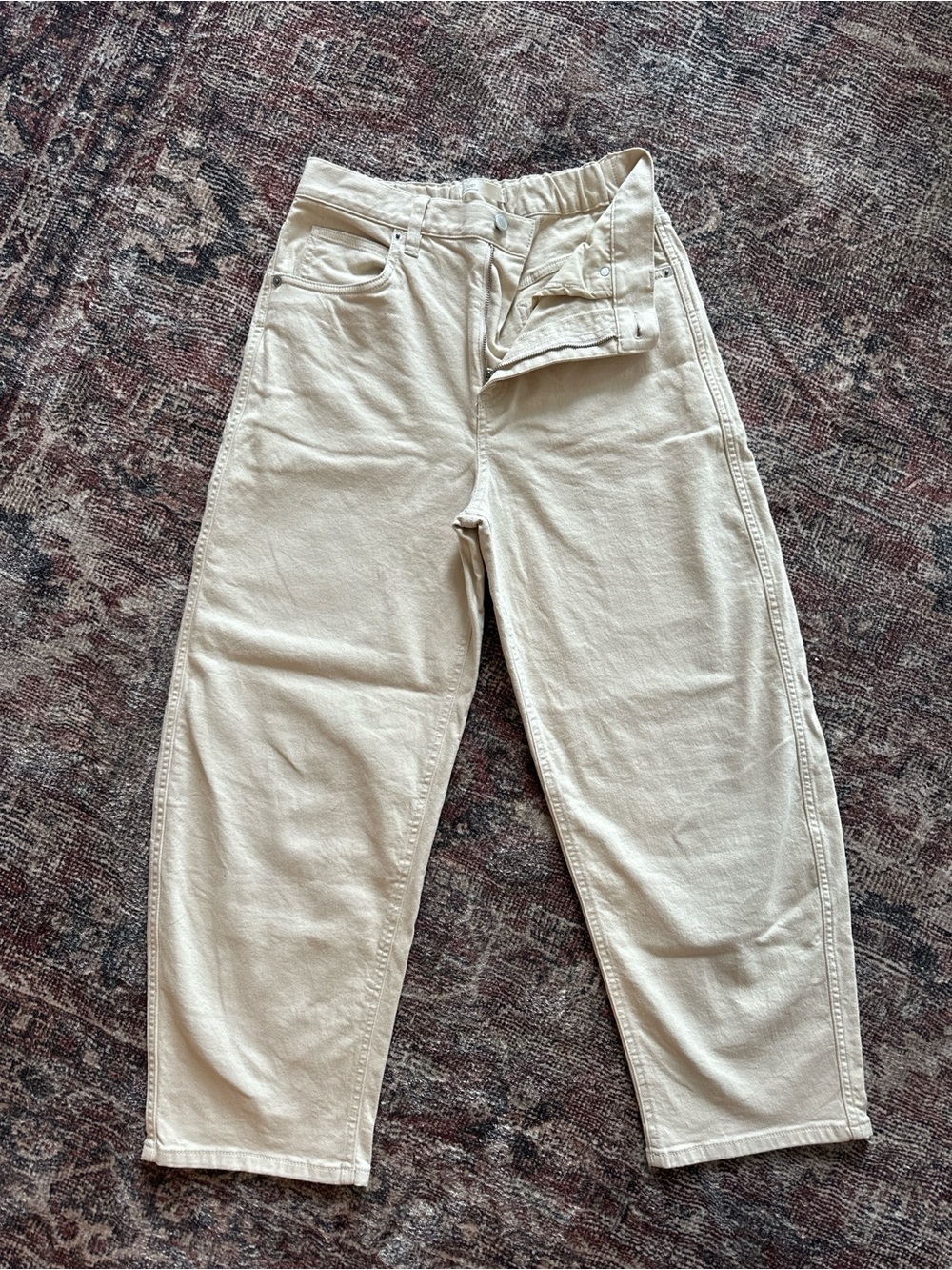 NWOT Oak + Fort Cream Barrel Jeans Size 4 Wide Leg Pant Trendy Ankle Length